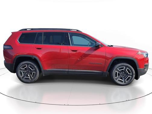 Red Hot Pearlcoat 2026 Jeep Cherokee Laredo 4x4