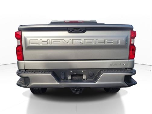 Sterling Gray Metallic 2023 Chevrolet Silverado 1500 Custom