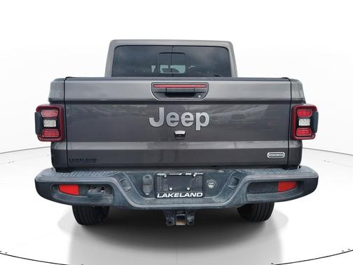 Granite Crystal Metallic Clearcoat 2022 Jeep Gladiator Overland
