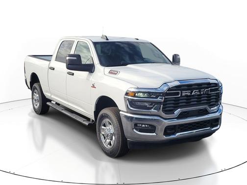 Bright White Clearcoat 2026 RAM 2500 Tradesman Crew Cab 4x4 6'4' Box