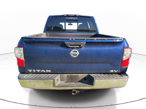 Deep Blue Pearl Metallic 2019 Nissan Titan SV