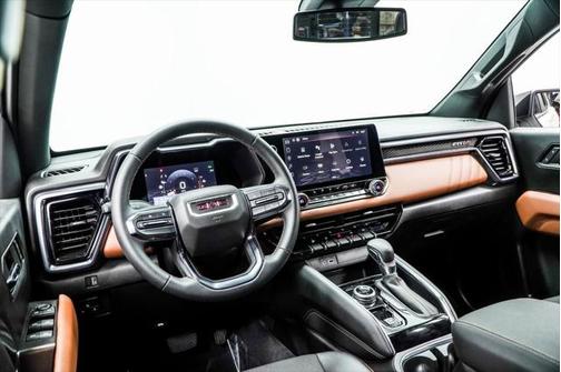 2023 GMC Canyon Base