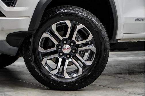 2023 GMC Canyon Base