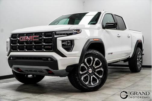 2023 GMC Canyon Base