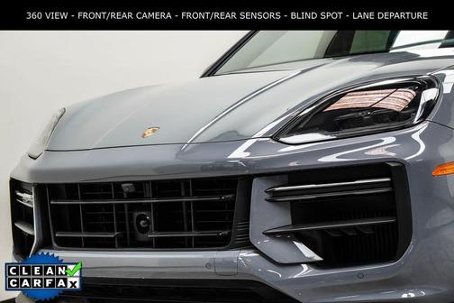 X 2024 Porsche Cayenne Turbo GT