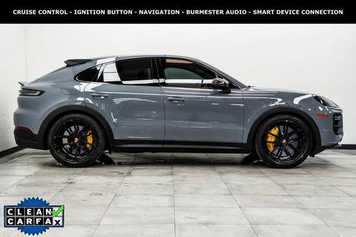 X 2024 Porsche Cayenne Turbo GT