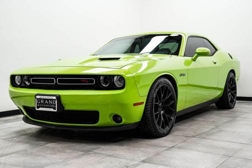 Sublime Pearl Coat 2015 Dodge Challenger R/T Plus