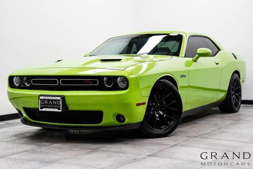 Sublime Pearl Coat 2015 Dodge Challenger R/T Plus