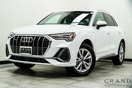 2024 Audi Q3 Premium 45 TFSI S line quattro Tiptronic