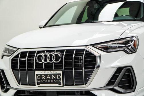 2024 Audi Q3 Premium 45 TFSI S line quattro Tiptronic