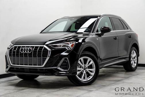 2025 Audi Q3 Premium 45 TFSI S line quattro Tiptronic