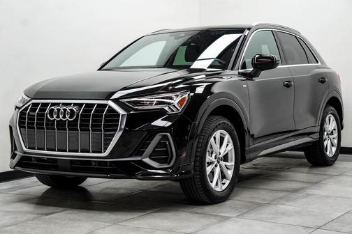 2025 Audi Q3 Premium 45 TFSI S line quattro Tiptronic