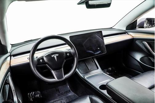 2022 Tesla Model 3 Standard Range