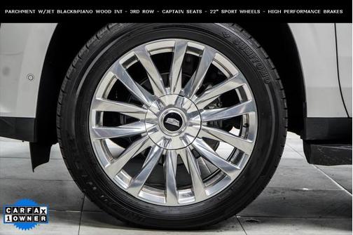 2022 Cadillac Escalade ESV Premium Luxury