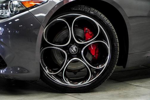 2023 Alfa Romeo Giulia Veloce AWD