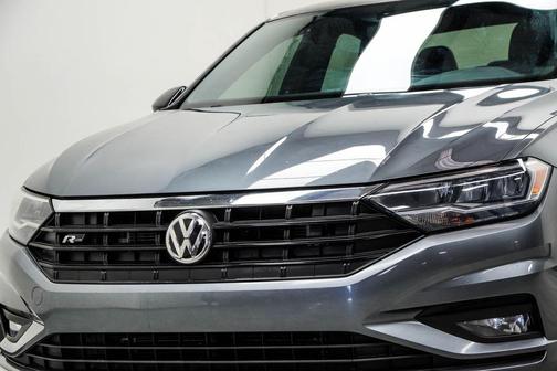 Platinum Gray Metallic 2021 Volkswagen Jetta 1.4T R-Line