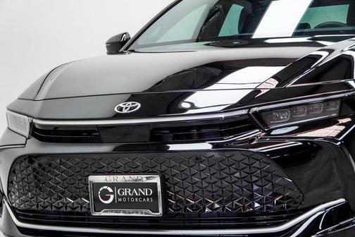 2025 Toyota Crown Limited