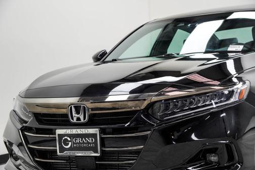 Crystal Black Pearl 2022 Honda Accord Sport 1.5T