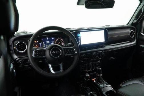 2024 Jeep Wrangler 4-Door Sahara 4x4