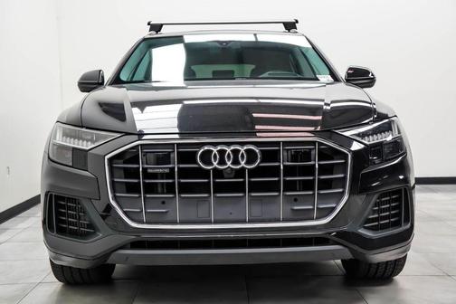 Mythos Black Metallic 2023 Audi Q8 55 Prestige