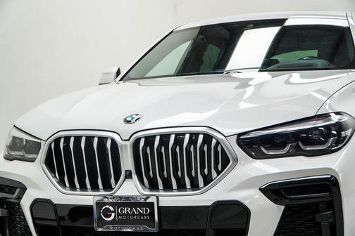2023 BMW X6 xDrive40i