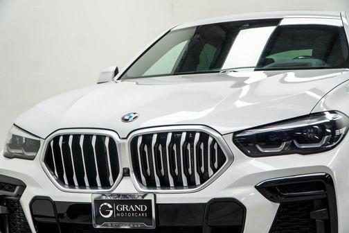 2023 BMW X6 xDrive40i