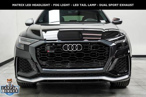 Mythos Black Metallic 2024 Audi RS Q8 4.0T