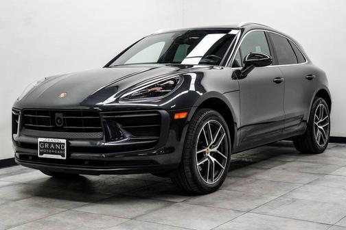 2024 Porsche Macan T