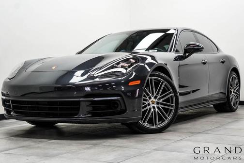2017 Porsche Panamera 4
