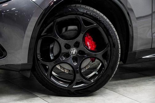 2024 Alfa Romeo Stelvio Veloce AWD