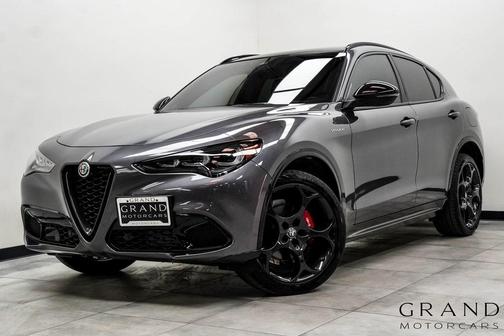 2024 Alfa Romeo Stelvio Veloce AWD