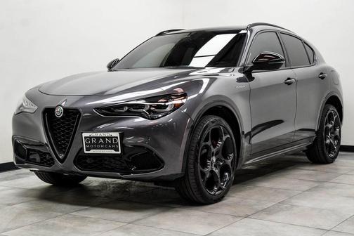 2024 Alfa Romeo Stelvio Veloce AWD
