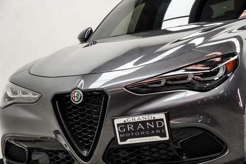 2024 Alfa Romeo Stelvio Veloce AWD