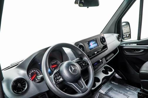 2024 Mercedes-Benz Sprinter 2500 Standard Roof
