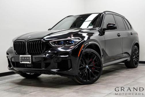2022 BMW X5 M50i