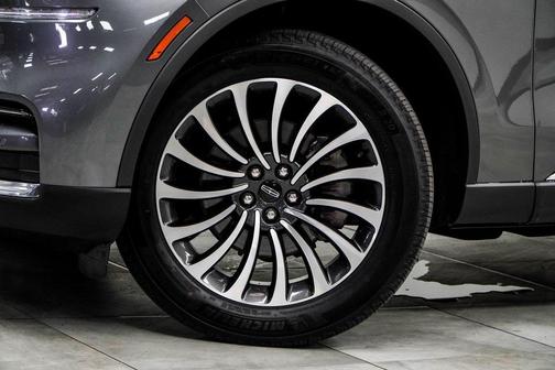 2023 Lincoln Aviator Standard AWD
