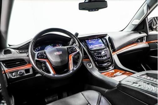 2016 Cadillac Escalade Luxury