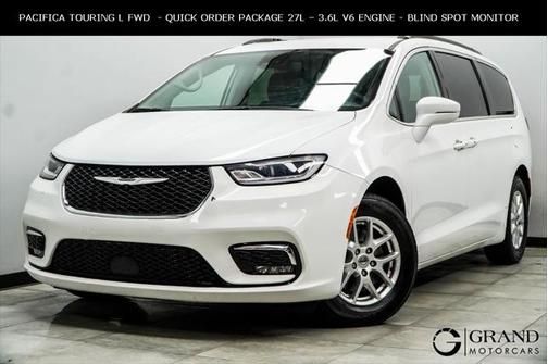 2022 Chrysler Pacifica Touring L