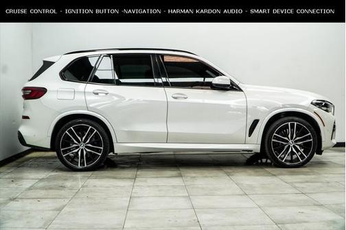 2022 BMW X5 M50i