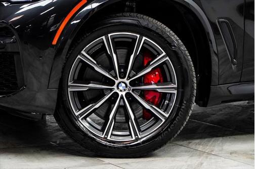 2022 BMW X5 M50i