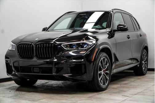 2022 BMW X5 M50i