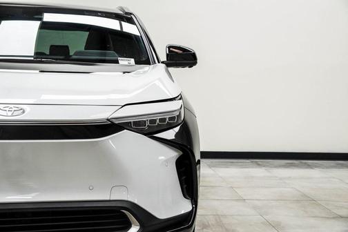 2024 Toyota bZ4X Limited