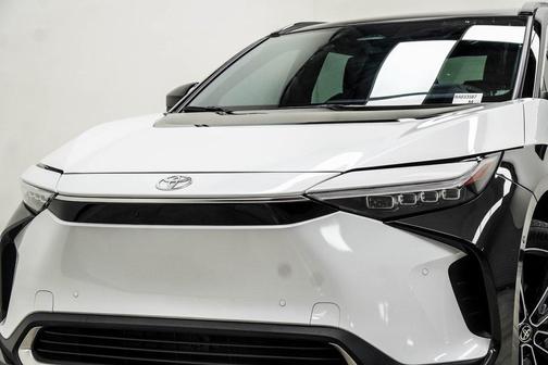 2024 Toyota bZ4X Limited