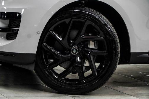 2024 Land Rover Range Rover Sport SE