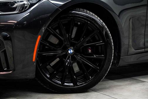2022 BMW M760 xDrive