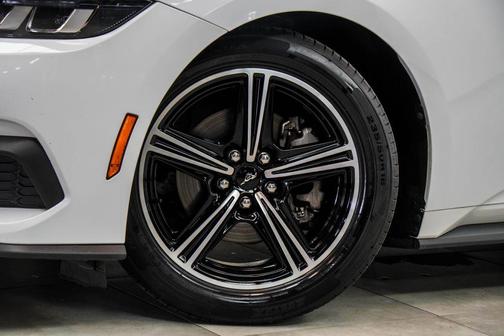 Oxford White 2024 Ford Mustang EcoBoost Premium