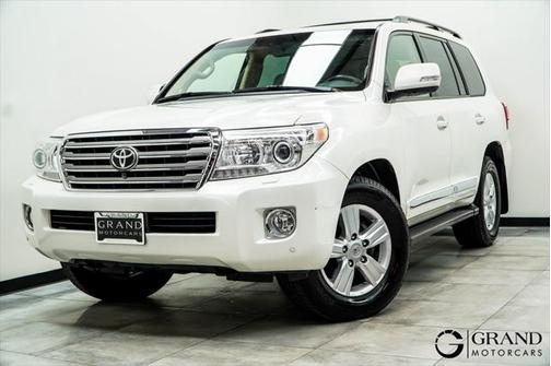 2015 Toyota Land Cruiser Base