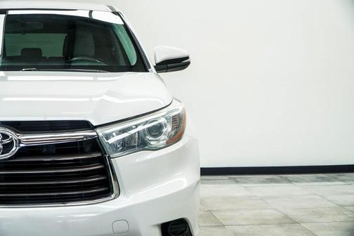 2015 Toyota Highlander LE
