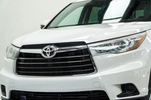 2015 Toyota Highlander LE