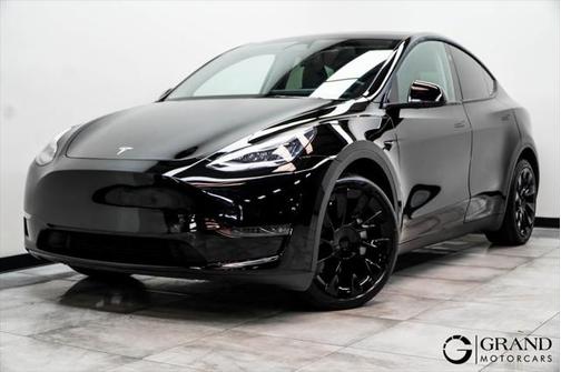 2023 Tesla Model Y Long Range Dual Motor All-Wheel Drive